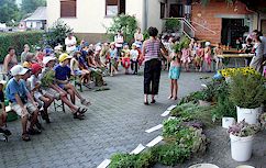 Anklicken f�r gr��ere Ansicht (60 - 90 KB)  ........