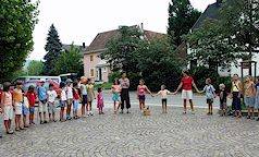 Anklicken f�r gr��ere Ansicht (60 - 90 KB)  ........